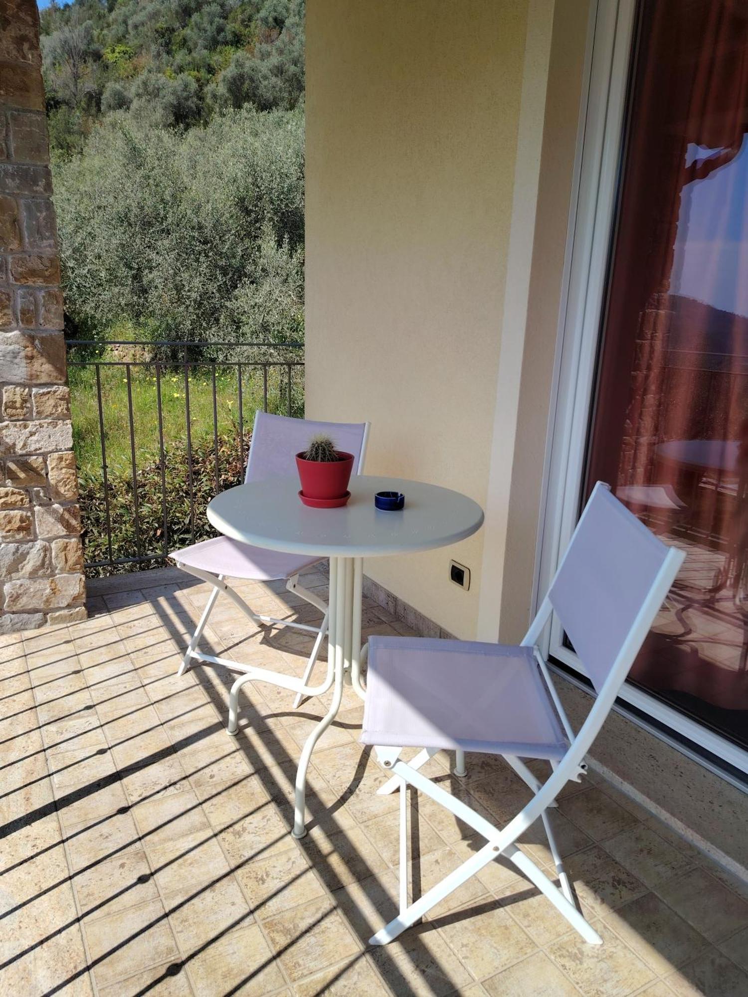 Bed and Breakfast La Cicala Stonata Dolceacqua Exteriér fotografie
